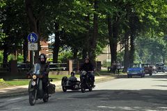 1. Schönberger Oldtimertreffen: Die Mopeds kommen und die Autos auch