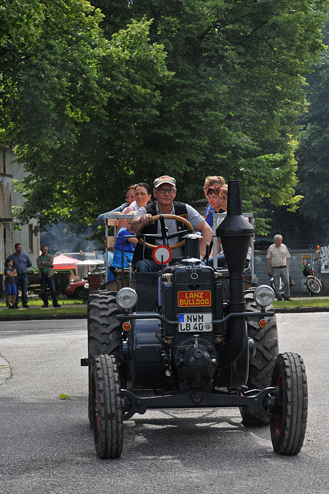 1. Schönberger Oldtimertreffen: Fahrspaß mit dem schönen Lanz 01