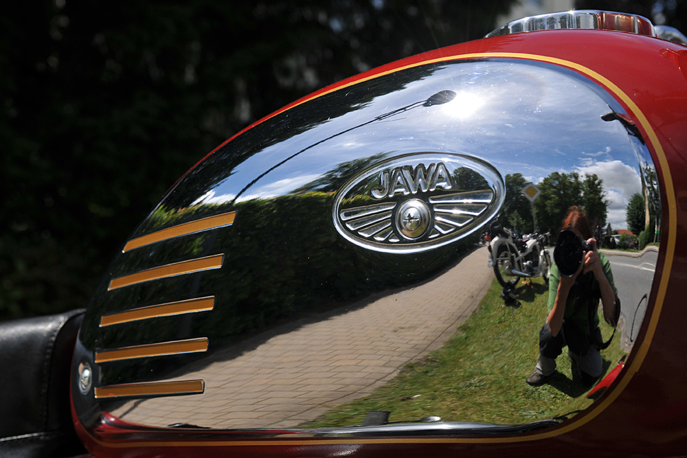 1. Schönberger Oldtimertreffen: Jawa – Spiegeln