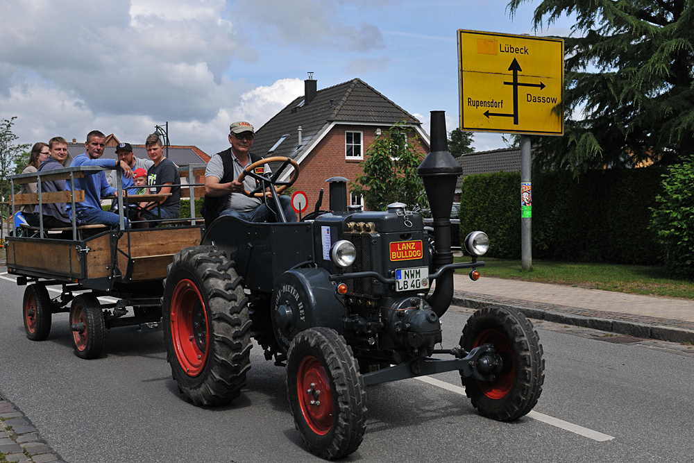 1. Schönberger Oldtimertreffen: Lanz – Fahrspaß 01