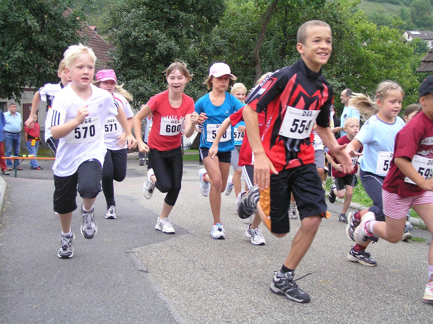 10. run&fun-lauf Unterginsbach 15.08.2010, Start: 3Km-Schülerlauf [8] Hohenloher Lauf Cup