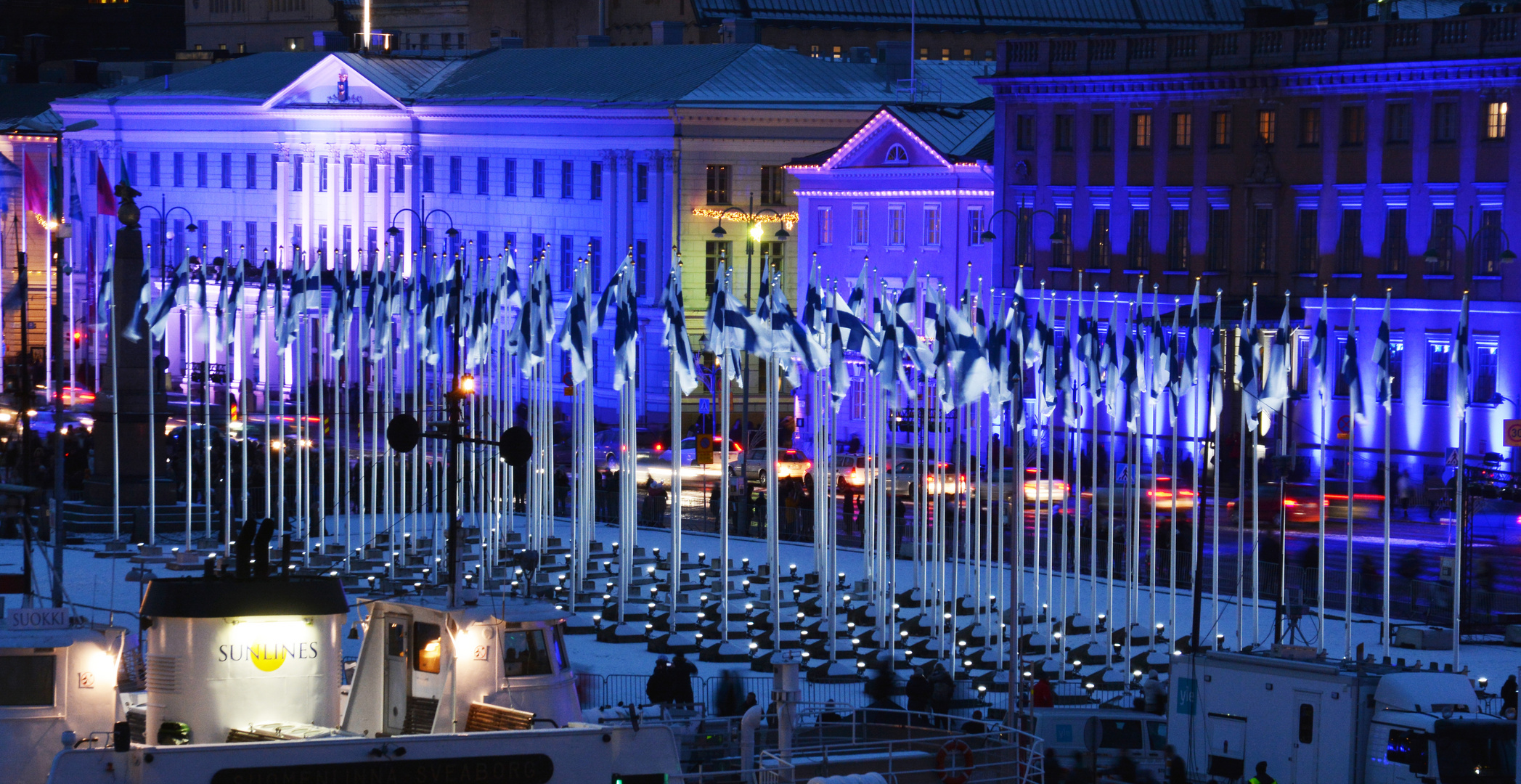 100 flags for honor our centenary independence in front the president house