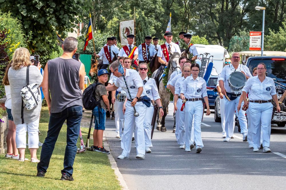 100. Tonnenabschlagen in Klockenhagen