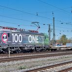 100 Trucks - one Train