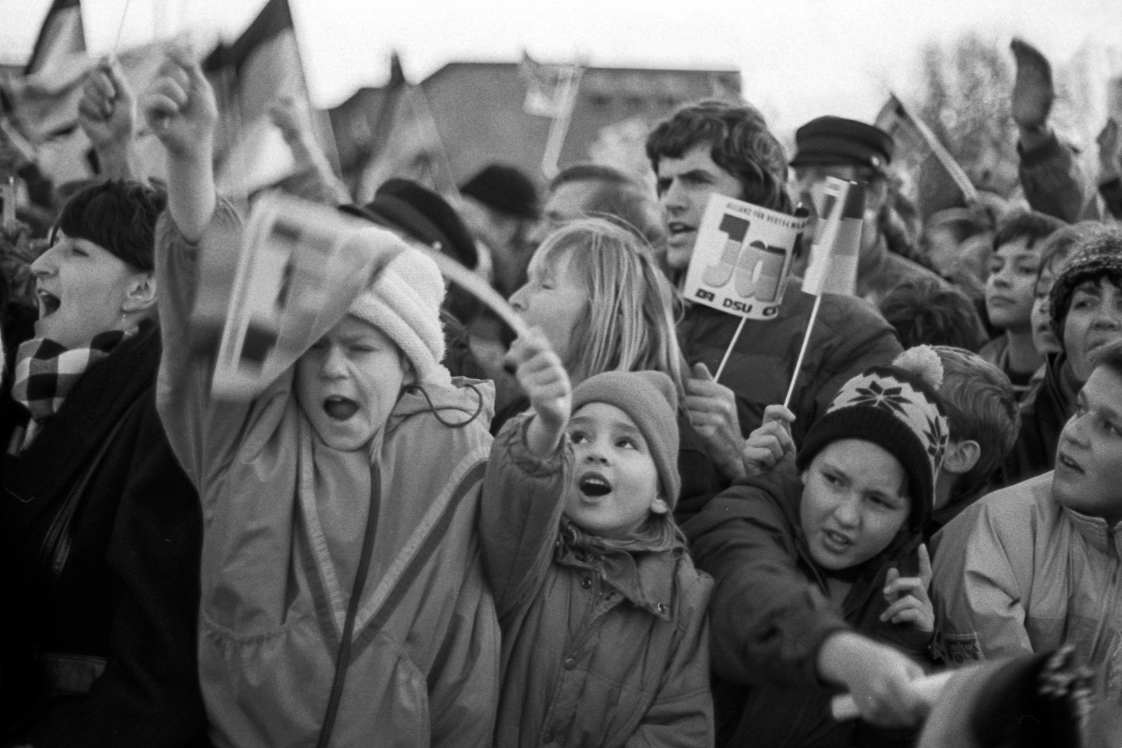 100.000 Anhänger feierten 1990 die Allianz für Deutschland in Rostock