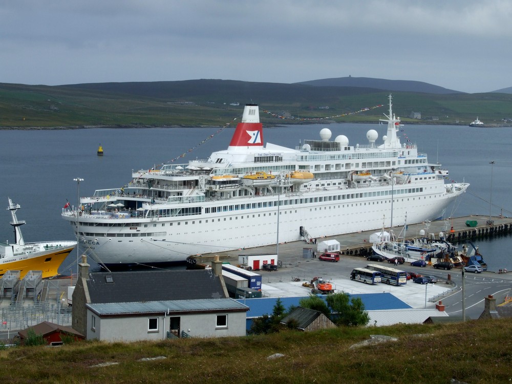 1000th Cruise Liner to visit Lerwick, Shetland