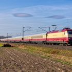 101 001 mit AKE-Sonderzug