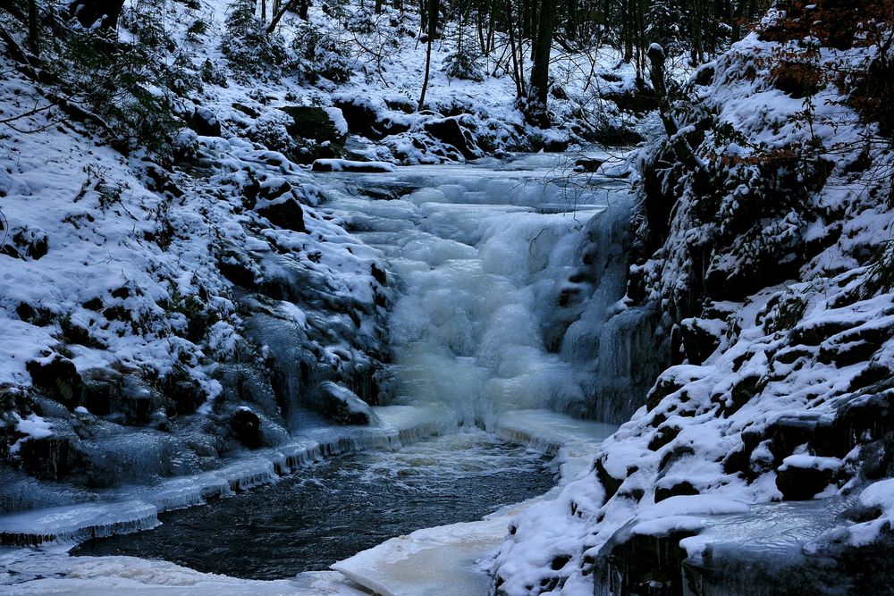 10219 La Hoegne on ice (Cascade Leopold II)