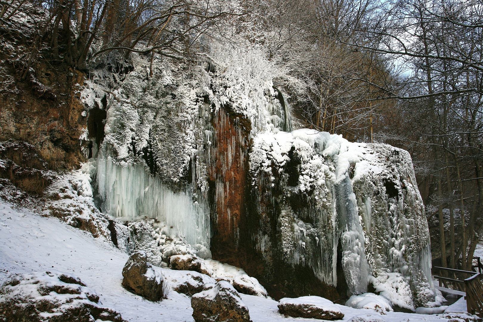 10232 Wasserfall Dreimühlen im Eismantel II