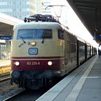 103 235-8 in Essen Hbf - 1