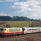103 245-7 mit IC 2206 mit ganz besonderem Lokführer am 1.4.2013 in Otting Weilheim