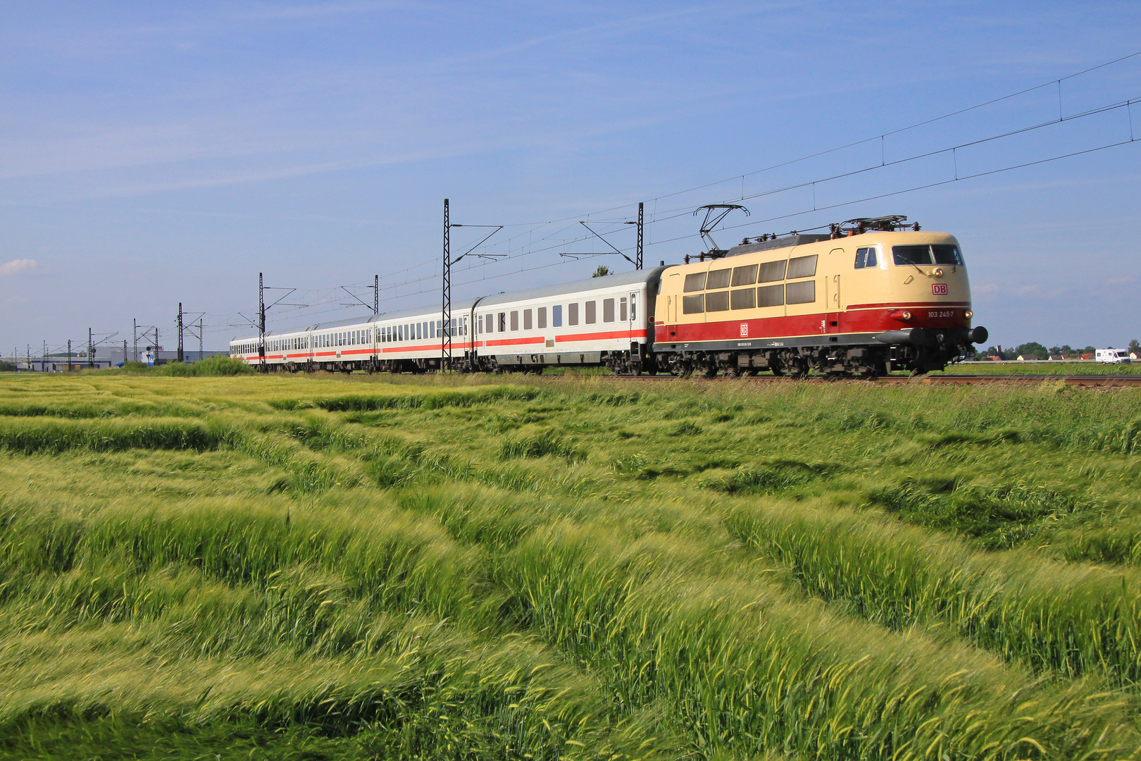 103 245 mit Intercity von Nürnberg nach München