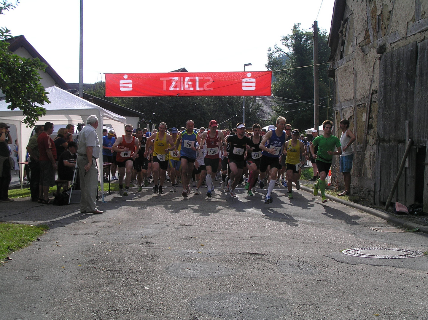 11. run&fun-lauf Unterginsbach 21.08.2011, Start: 10km-Lauf [2] Hohenlohekreis
