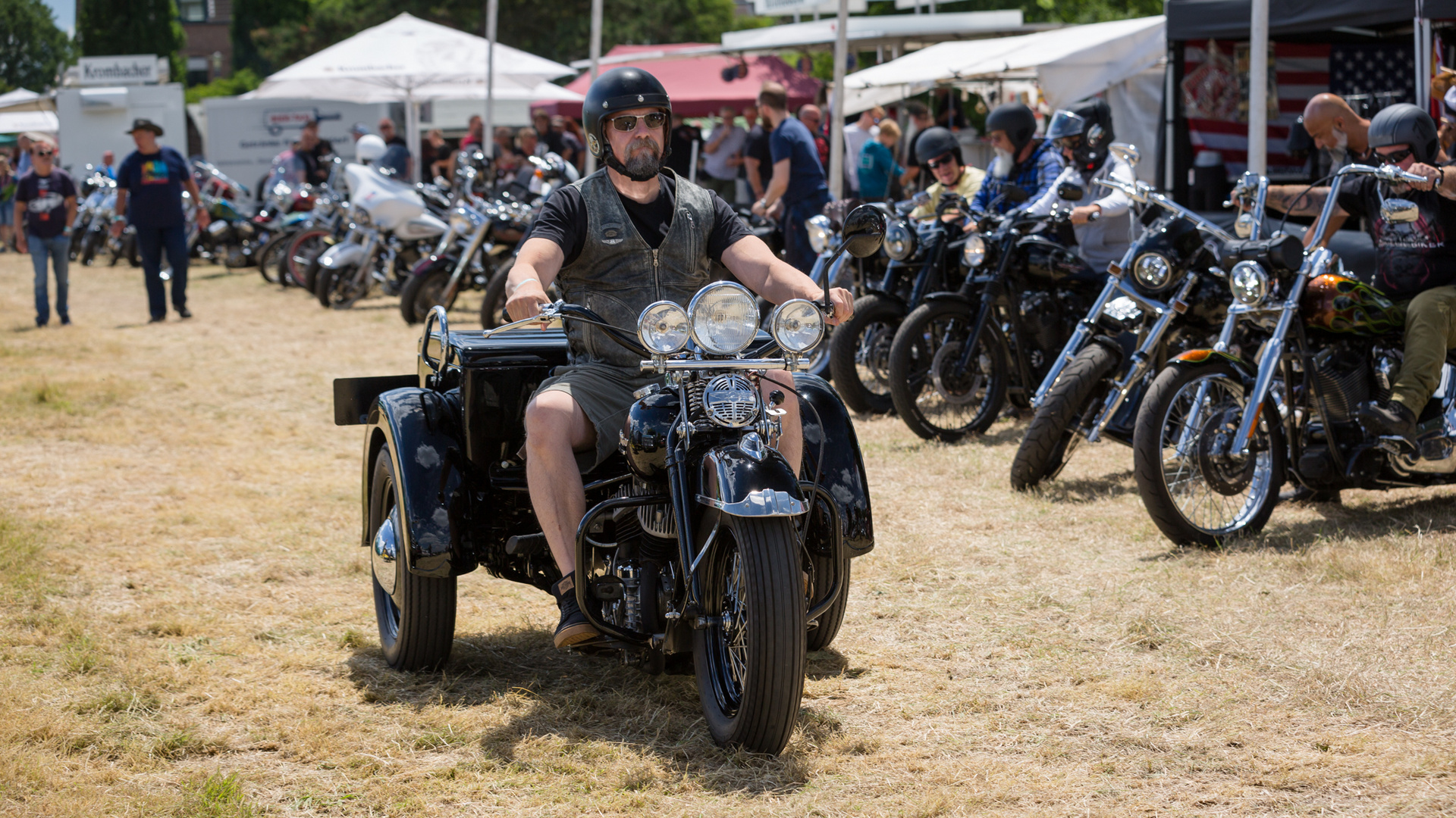 11. US Car & Harley Meeting-V05