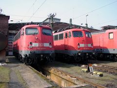 110 429 und 110 406 im Bw Frankfurt