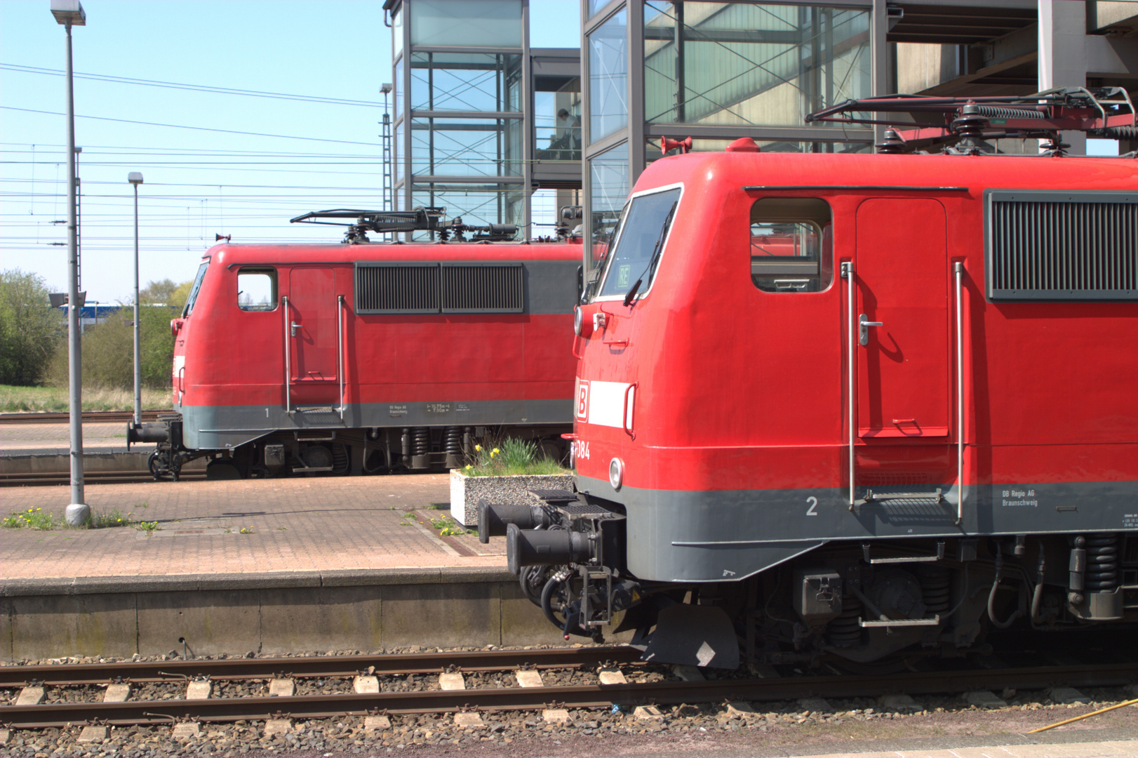 111-084 und 111-142-6 Emden 03-05-2013