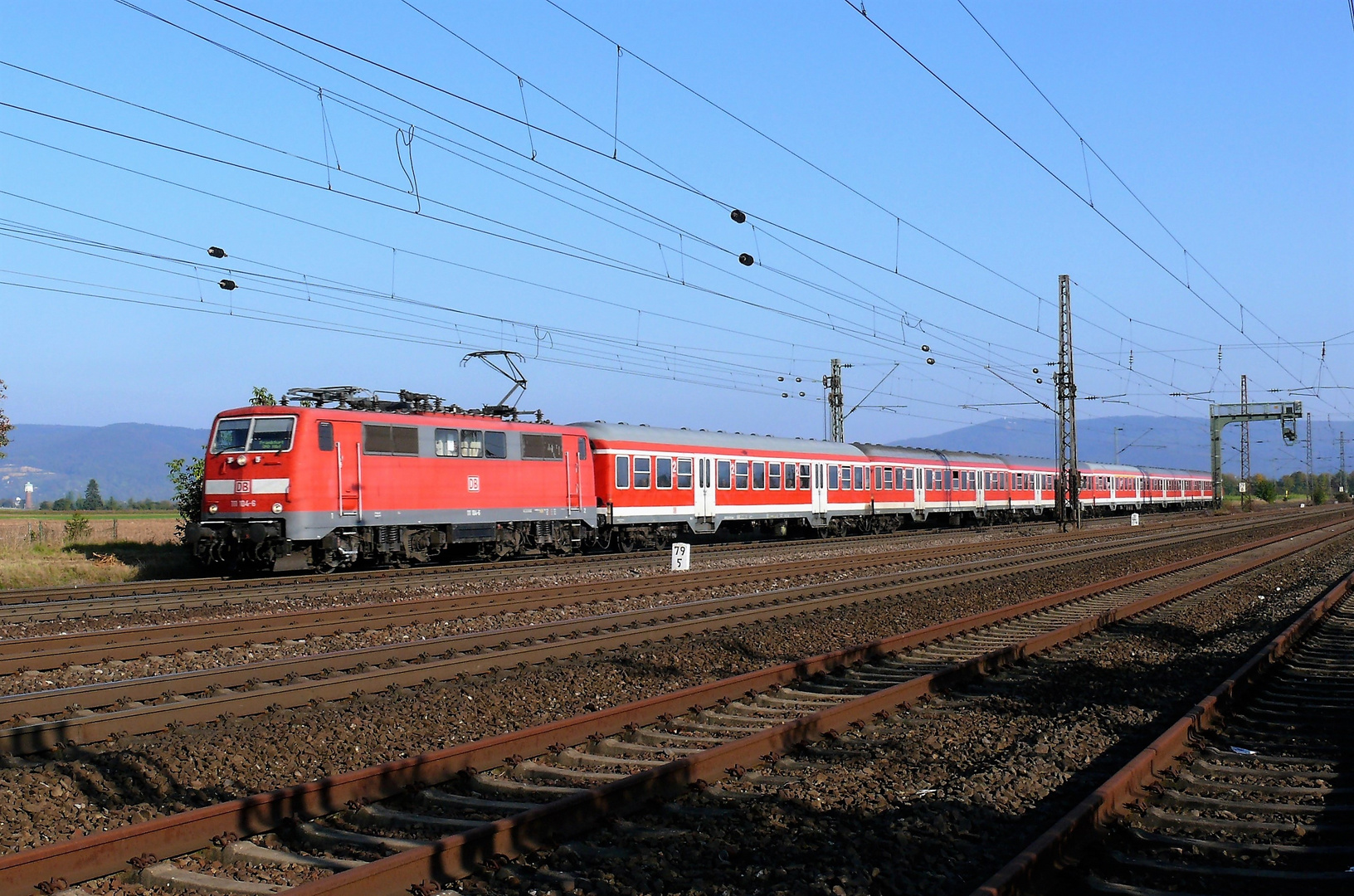 111 104 mit Bn Wagen  (1)