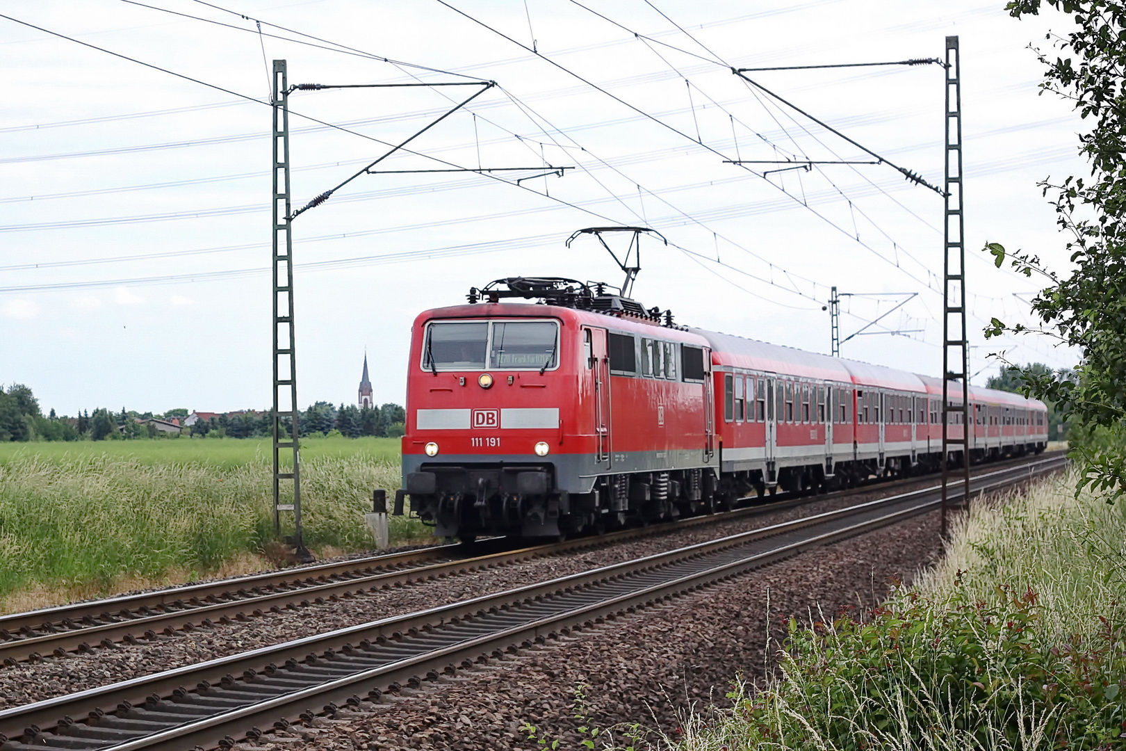 111 191 als RE70 nach Frankfurt - Main