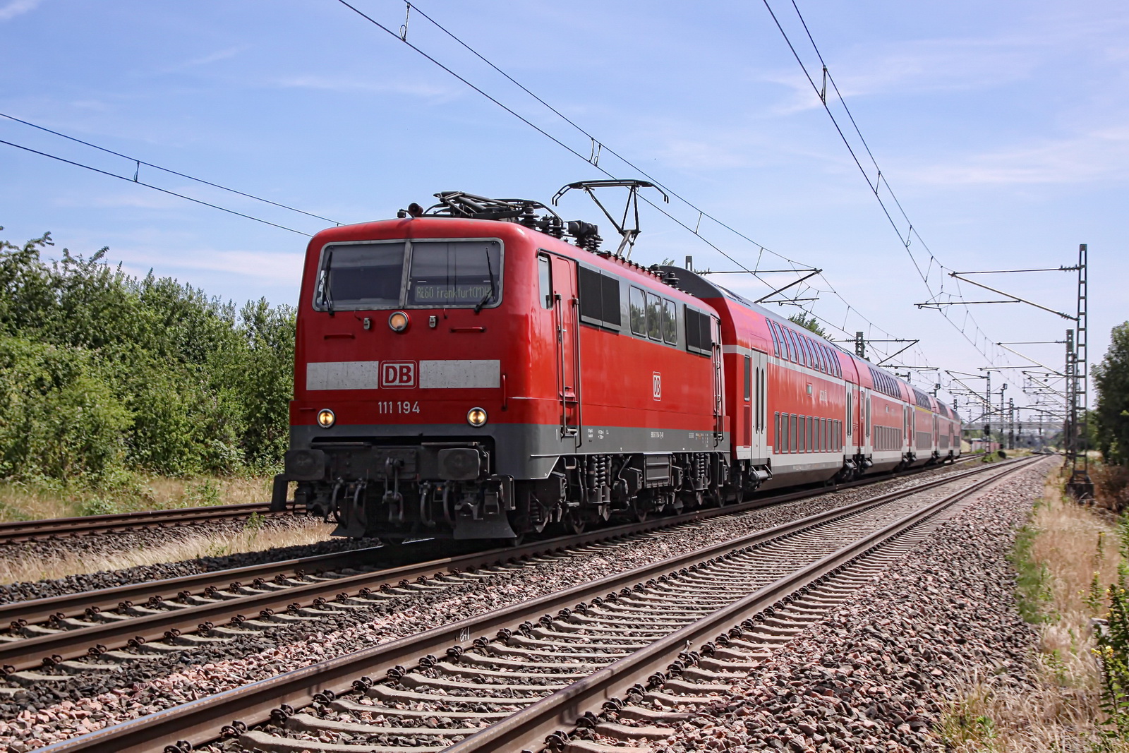 111 194 als RE60 nach Frankfurt/Main