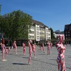 111 Figuren zur Corona Krise in Düsseldorf auf dem Schlossplatz