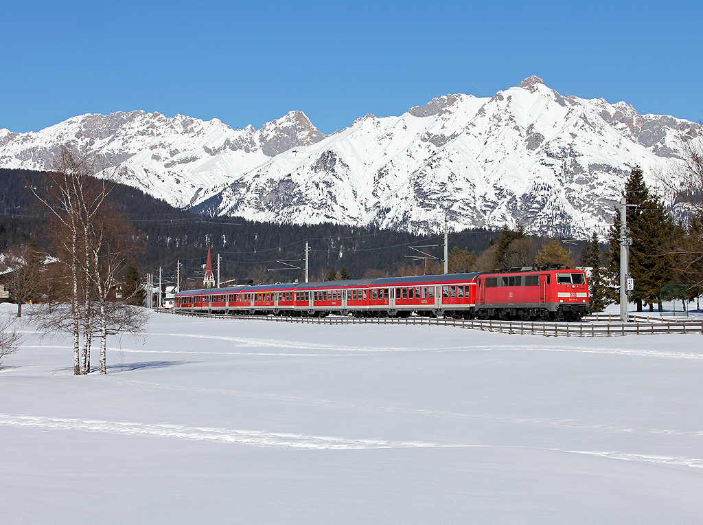 111 vor Alpenmassiv