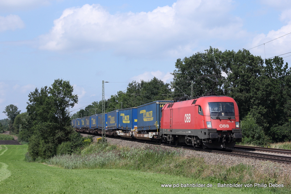 1116 268-4 (ÖBB) mit einem Sattelaufliegerzug