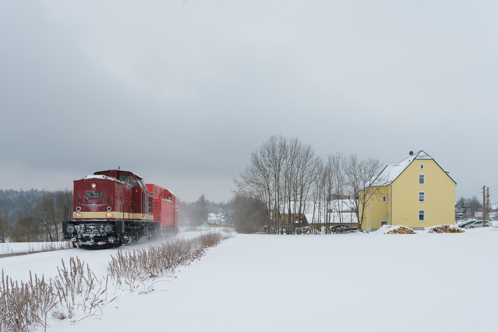 114 703 mit Schneepflug in Mehltheuer II