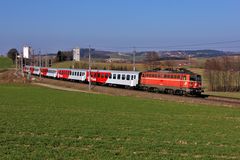 1142 567 mit Regionalzug