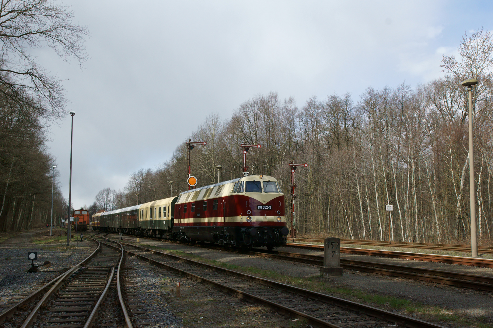 118 552 bei der Durchfahrt Cunnersdorf in Richtung Kamenz 04 2015