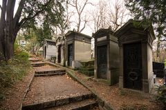 11E Arr - Cimetière du Père Lachaise - 06