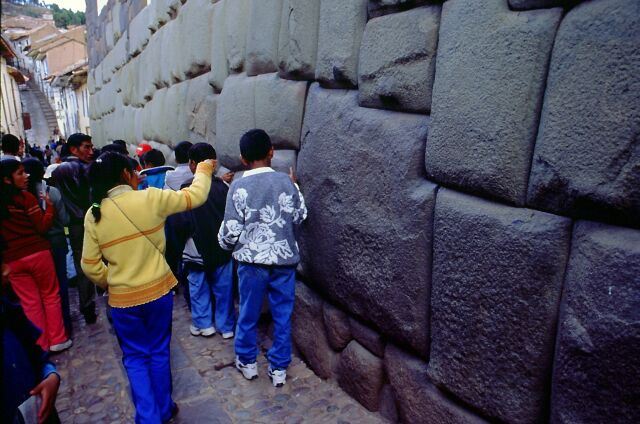 12-eckiger Stein/Cuzco