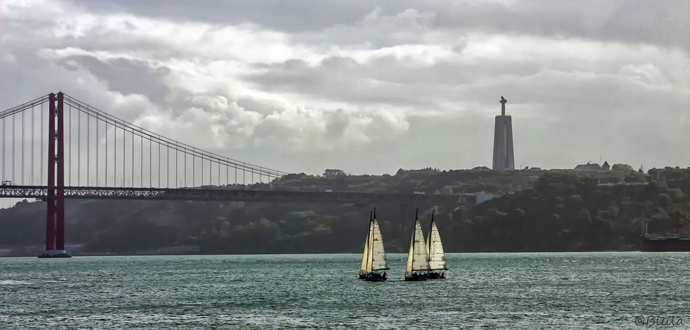 12 Uhr mittags Foto &amp; Bild | wasser, lichtstimmung, portugal Bilder auf ...
