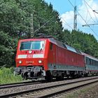 120 138-3 mit Wagen der ÖBB (...sieht etwas mürrisch aus!)