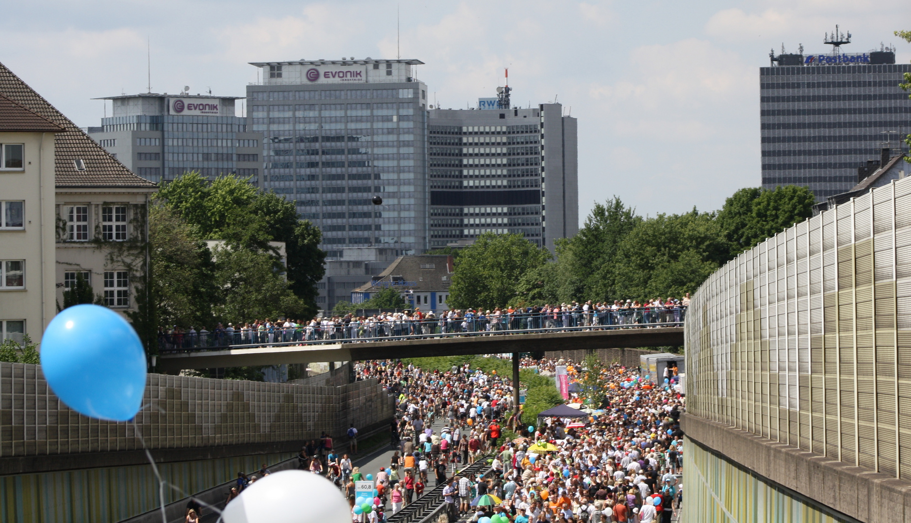 12.00 Uhr Auffahrt Huttrop nichts geht mehr