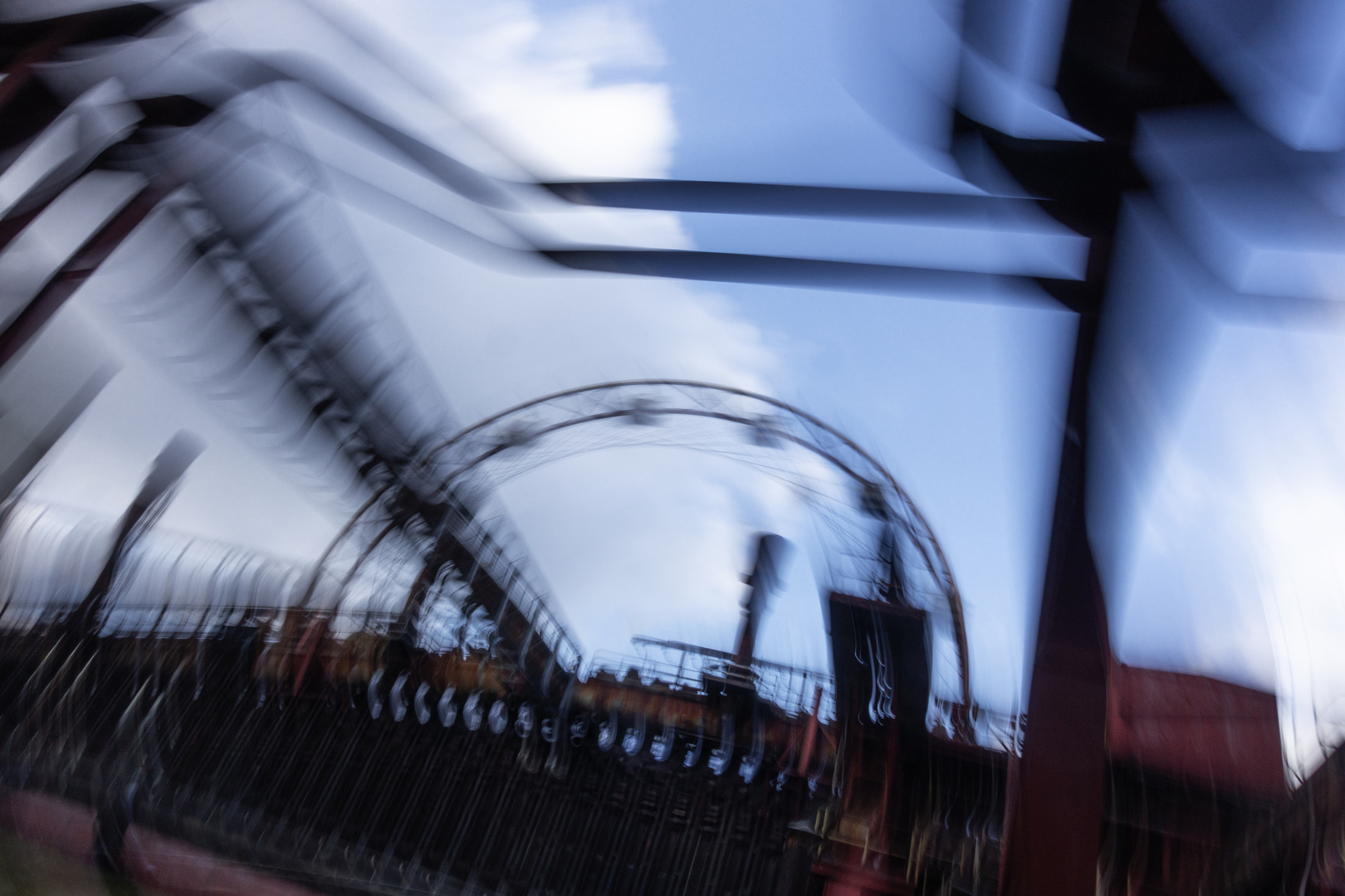 1208 ... Sonnenradfahrt auf Zollverein ... 