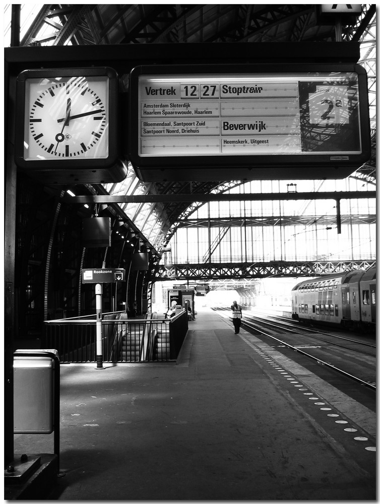 12:14 Amsterdam Central Station