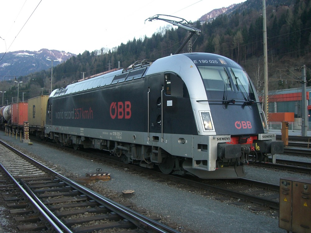 1216 025 in Schwarzach-St.Veit