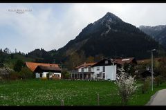 "13.04.2011, 13:15 Uhr, 2Grad, leichter Schneefall* bei Burgberg"