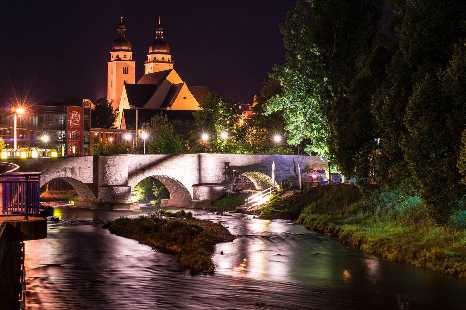 13.05.11 Johanniskirche mit alter Elsterbrücke in Plauen-Vogtland