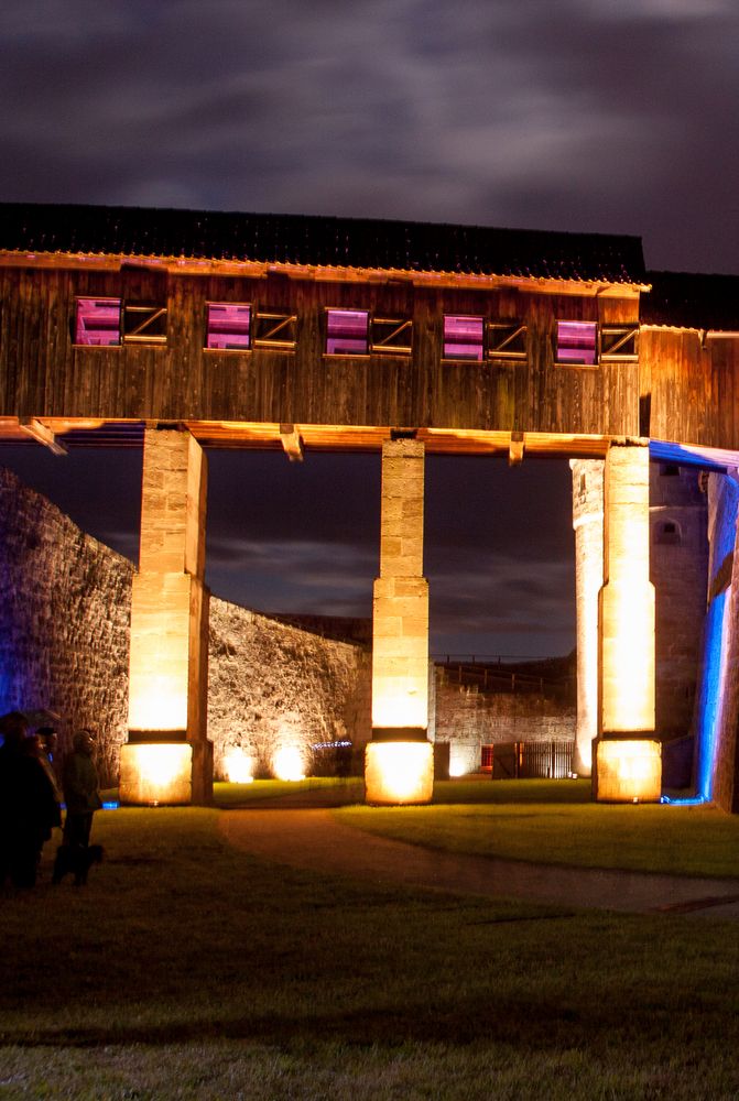 Festungsanlage bei Nacht von PXKalle 