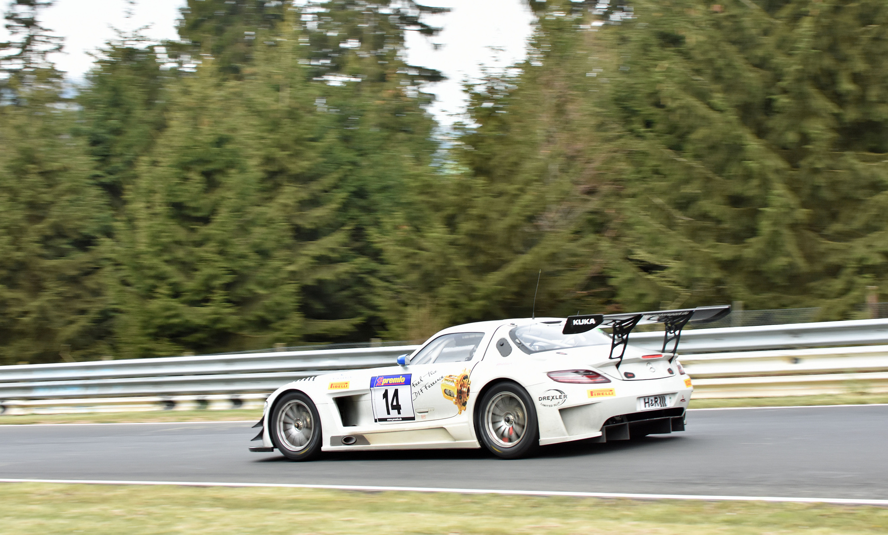 # 14 Mercedes SLS GT3 Oestreich Moritz (D)-Jans Steve (L)-Szymkowiak Jules (CH) 