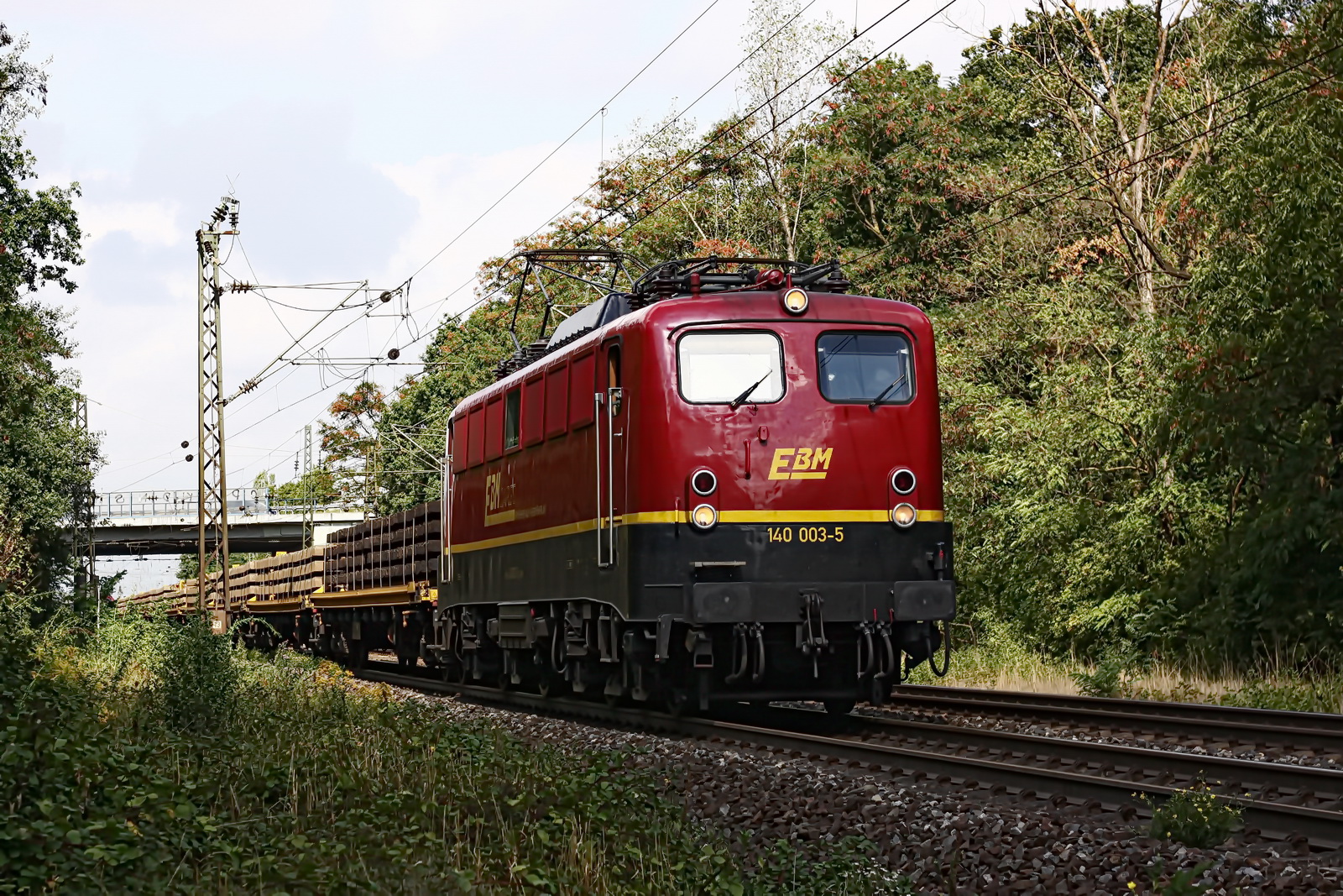 140 003-5 der EBM Cargo GmbH (Eisenbahnbetriebsgesellschaft Mittelrhein)