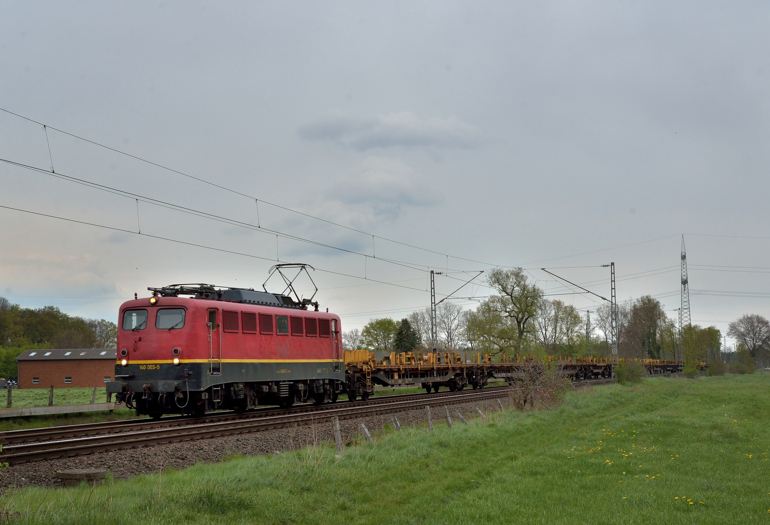 140 003-5 --RCC-- am 06.05.21 in Hamm Neustadt