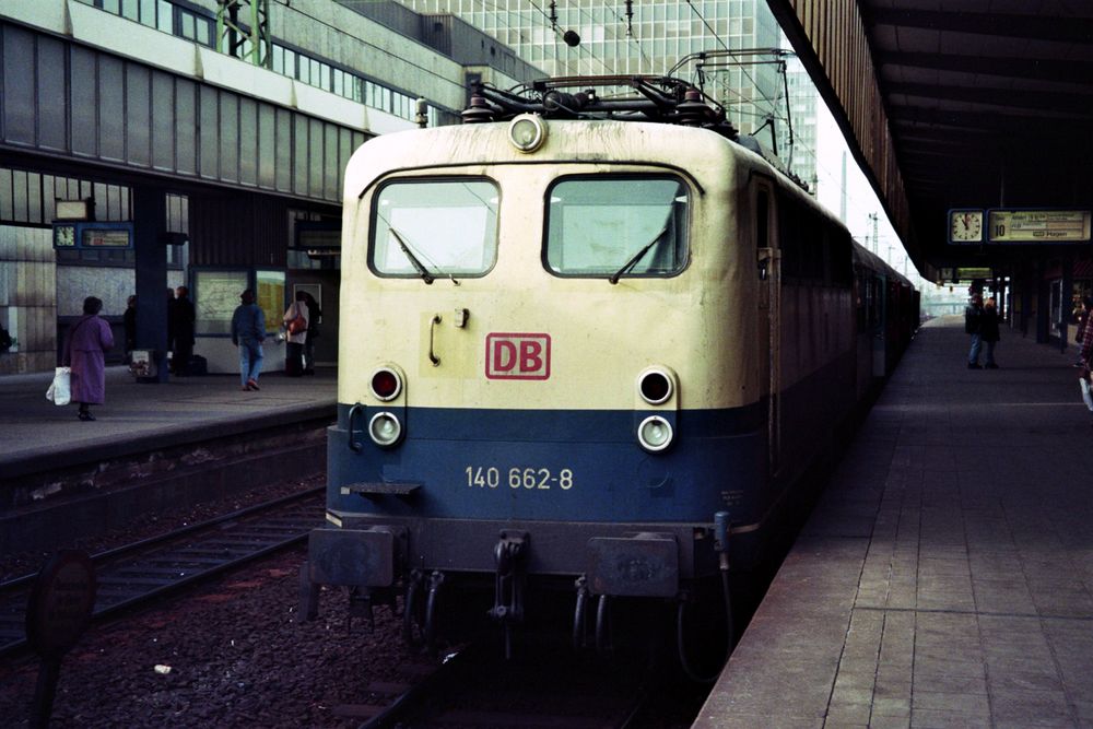 140 662-8 in Essen Hbf