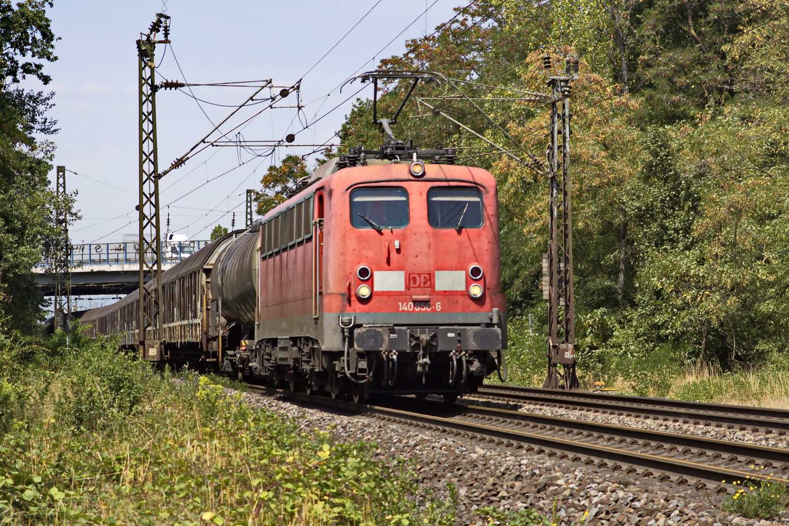 140 856-6 mit dem "Henkelzug"