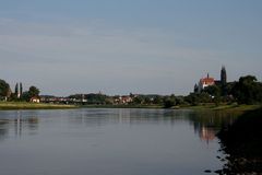 14.08.07 ... Meissen ... die Elbe (nach 5 Jahren) ruhig und still ...