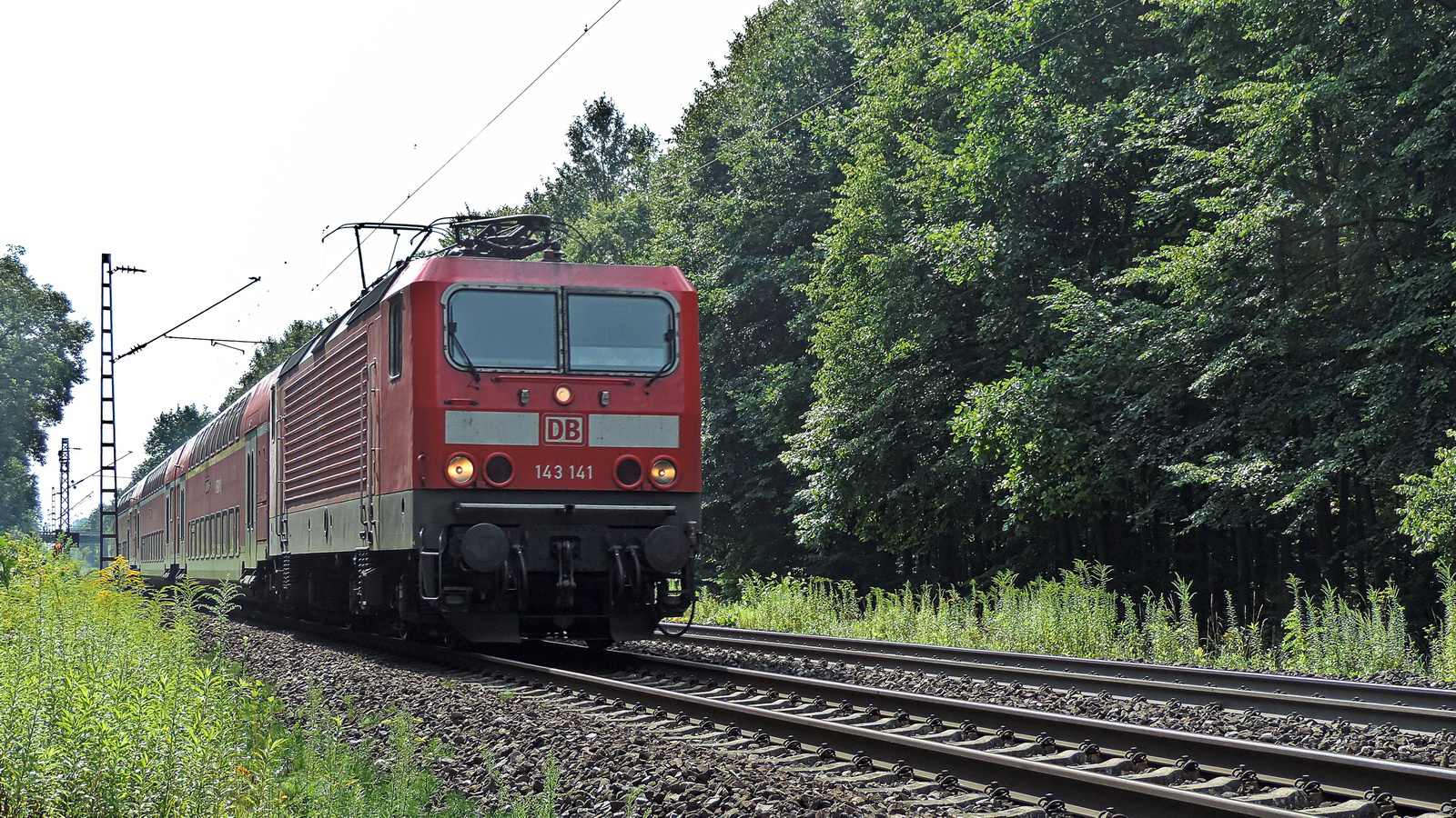 143 141 als RB75 nach Wiesbaden