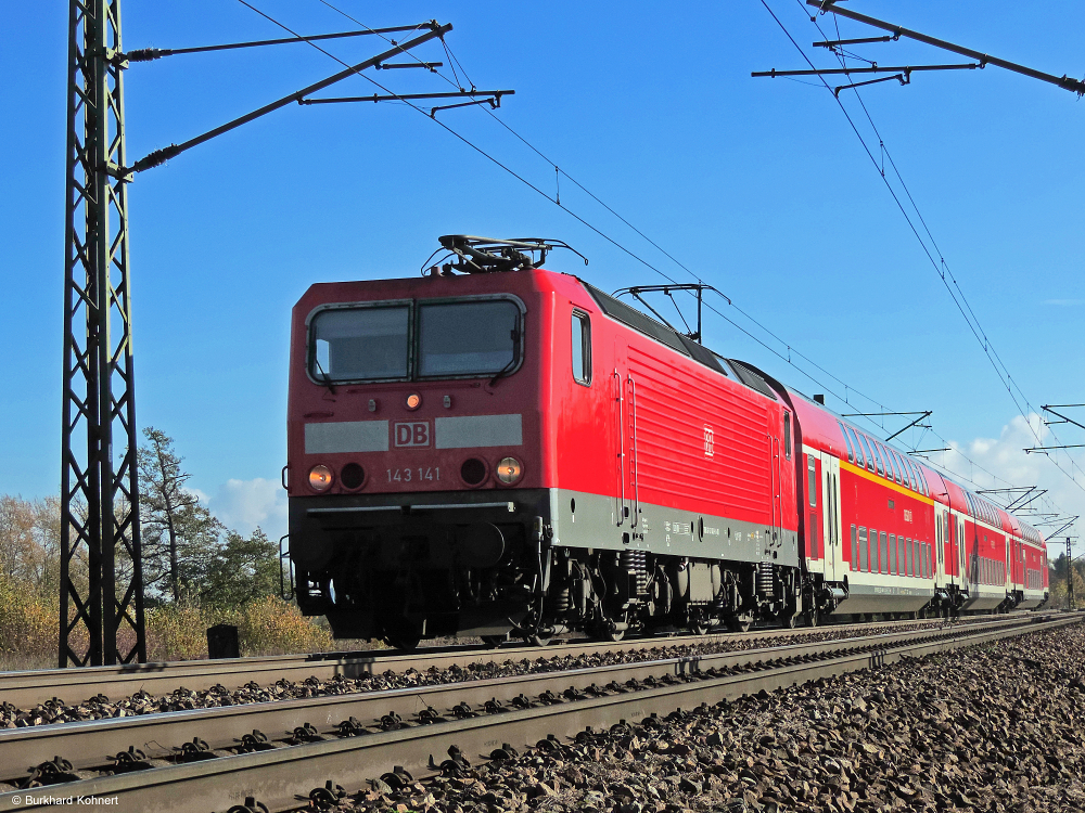 143 141 mit Doppelstockwagen auf dem Weg nach Wiesbaden