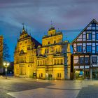 1435T-54T Marktplatz Rinteln Panorama beleuchtet  Abendrot