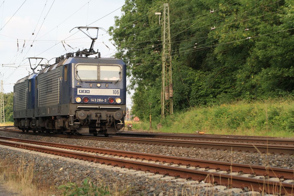 143er Pärchen der RBH auf dem Weg nach Süden